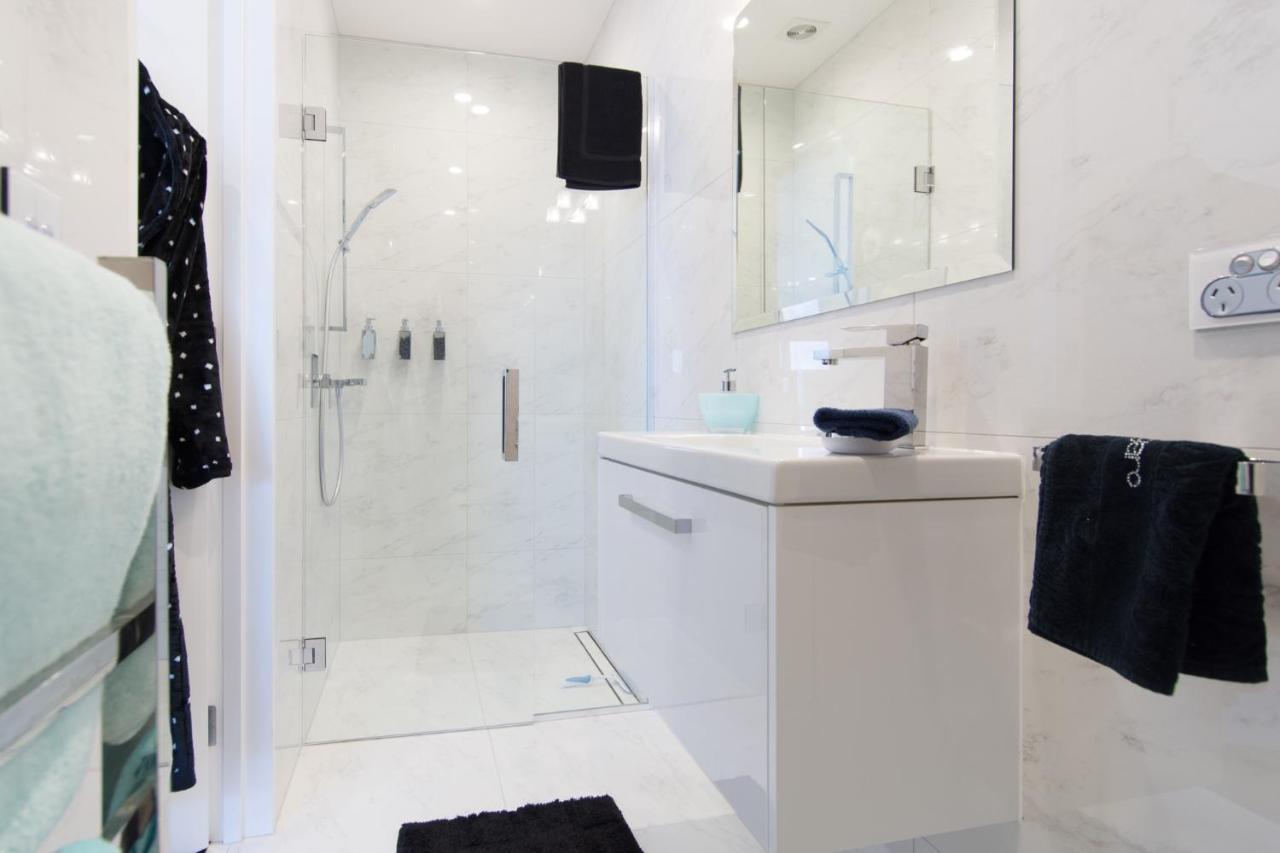 Aqua-Heights Apartment Nelson Bagian luar foto